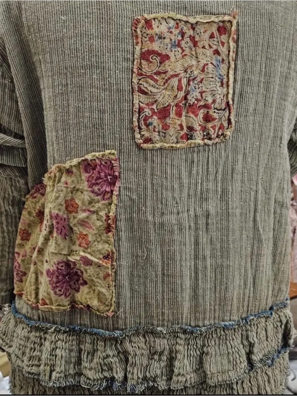 A RARE BIRD RUFFLE PATCHED JACKET - Picture 4 of 5